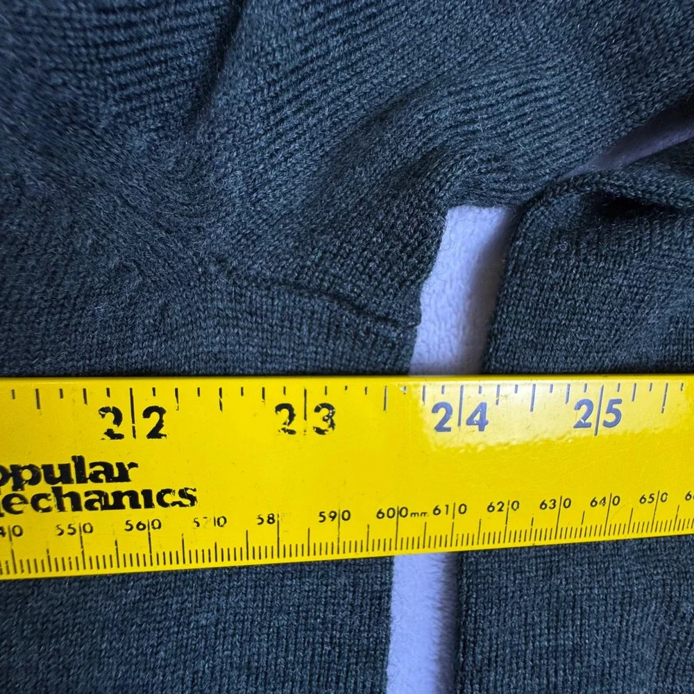 Banana Republic Mens Extra Fine Merino Wool V-Neck Sweater XL Dark Green NEW